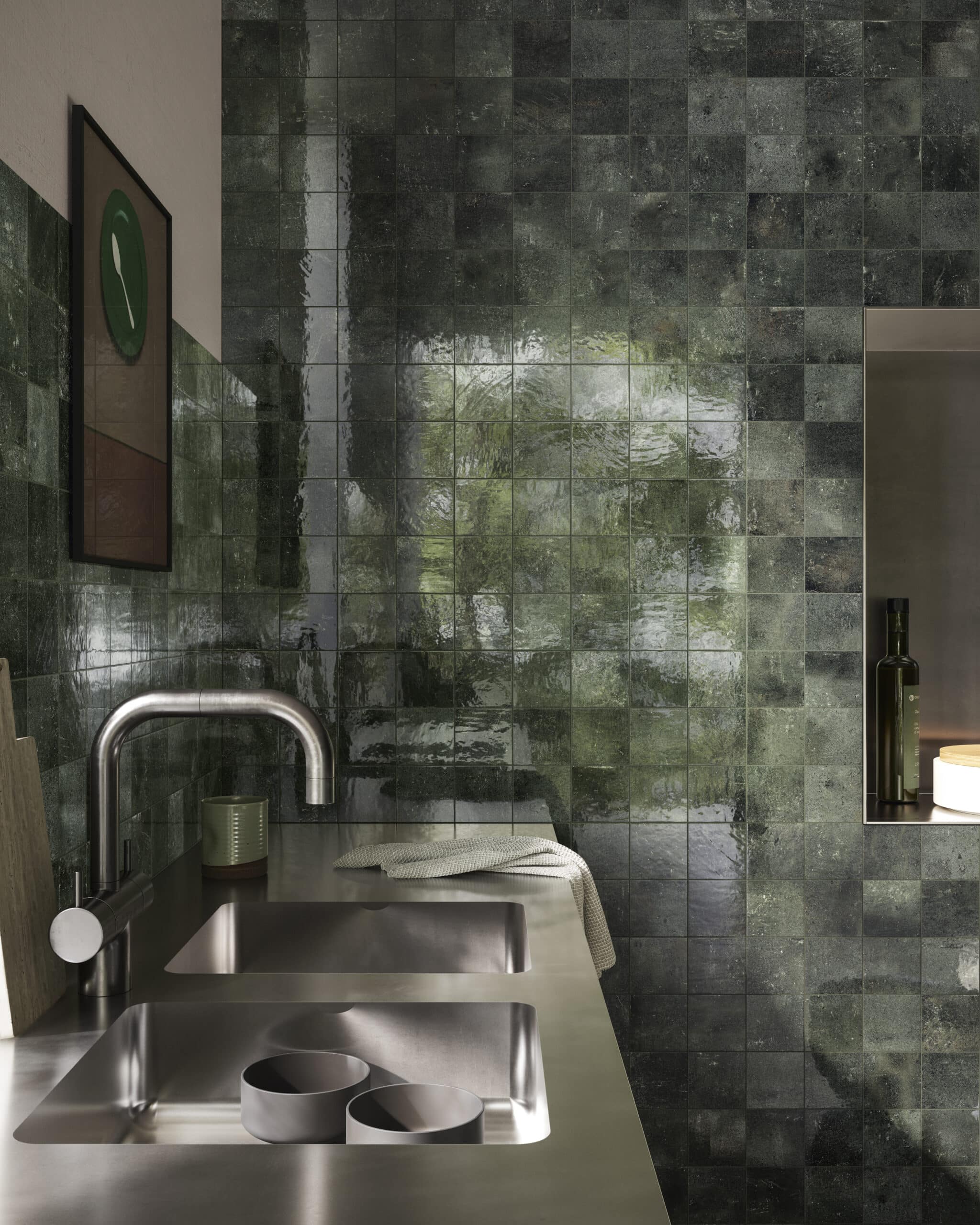 Groene badkamertegels met wasbak